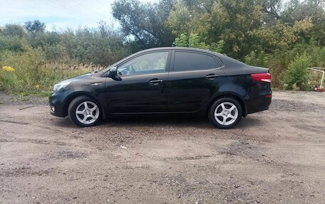 KIA Rio III рестайлинг, 2015 год, 860 000 рублей, 3 фотография