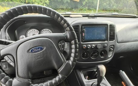 Ford Maverick, 2005 год, 680 000 рублей, 10 фотография