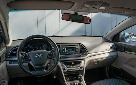 Hyundai Elantra VI рестайлинг, 2018 год, 1 599 000 рублей, 6 фотография