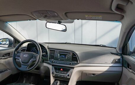 Hyundai Elantra VI рестайлинг, 2018 год, 1 599 000 рублей, 11 фотография