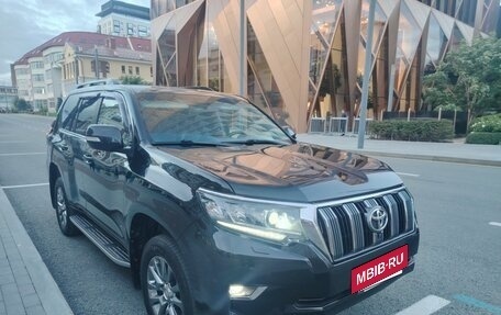 Toyota Land Cruiser Prado 150 рестайлинг 2, 2019 год, 4 300 000 рублей, 3 фотография