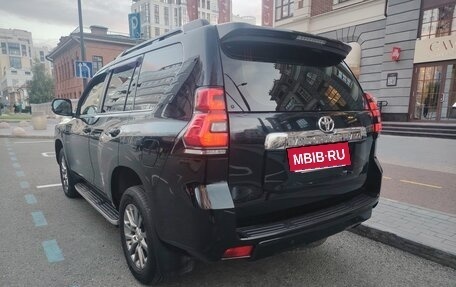 Toyota Land Cruiser Prado 150 рестайлинг 2, 2019 год, 4 300 000 рублей, 7 фотография