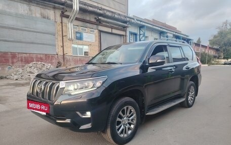 Toyota Land Cruiser Prado 150 рестайлинг 2, 2019 год, 4 300 000 рублей, 10 фотография
