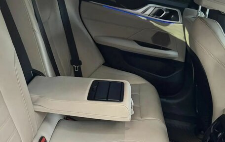 BMW 4 серия, 2022 год, 3 950 000 рублей, 8 фотография