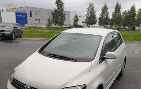 Volkswagen Golf Plus II, 2011 год, 700 000 рублей, 2 фотография