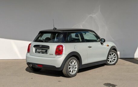 MINI Hatch, 2018 год, 1 850 000 рублей, 7 фотография