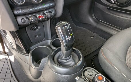MINI Hatch, 2018 год, 1 850 000 рублей, 10 фотография