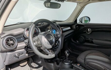 MINI Hatch, 2018 год, 1 850 000 рублей, 13 фотография