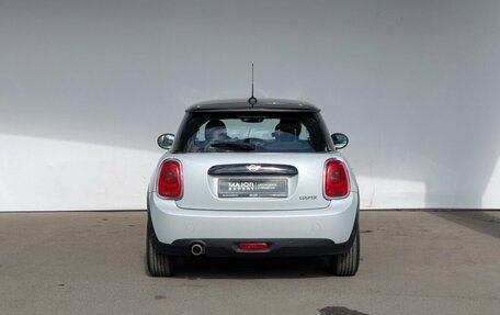 MINI Hatch, 2018 год, 1 850 000 рублей, 15 фотография
