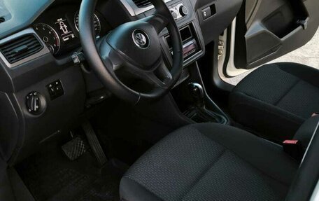 Volkswagen Caddy IV, 2018 год, 1 800 000 рублей, 4 фотография