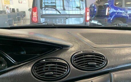 Ford Focus IV, 2003 год, 150 000 рублей, 24 фотография