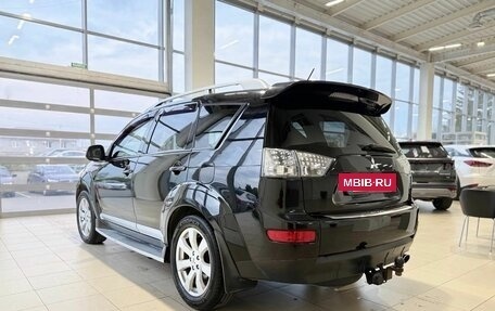 Mitsubishi Outlander III рестайлинг 3, 2008 год, 1 390 000 рублей, 11 фотография