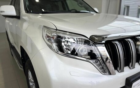 Toyota Land Cruiser Prado 150 рестайлинг 2, 2016 год, 4 070 000 рублей, 15 фотография