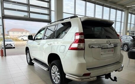 Toyota Land Cruiser Prado 150 рестайлинг 2, 2016 год, 4 070 000 рублей, 11 фотография