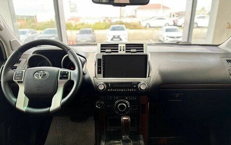 Toyota Land Cruiser Prado 150 рестайлинг 2, 2016 год, 4 070 000 рублей, 23 фотография