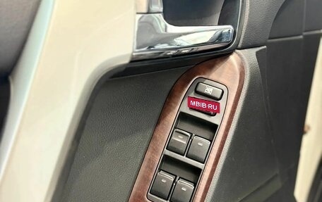 Toyota Land Cruiser Prado 150 рестайлинг 2, 2016 год, 4 070 000 рублей, 34 фотография
