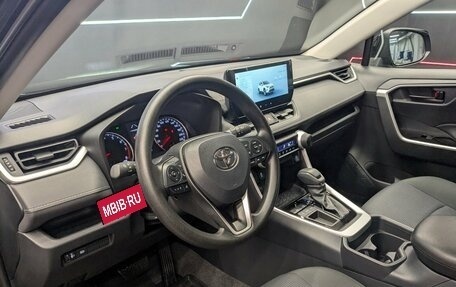 Toyota RAV4, 2025 год, 3 850 000 рублей, 7 фотография