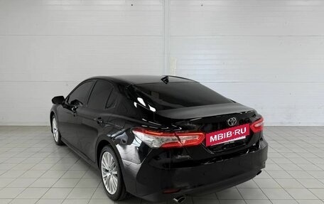Toyota Camry, 2019 год, 3 270 000 рублей, 8 фотография