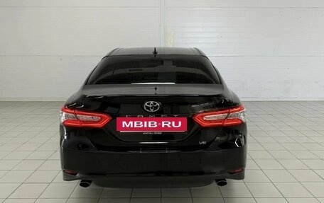 Toyota Camry, 2019 год, 3 270 000 рублей, 7 фотография