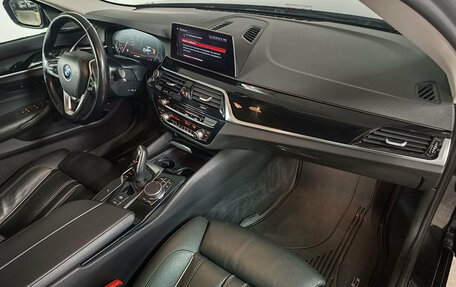 BMW 5 серия, 2019 год, 4 299 000 рублей, 12 фотография