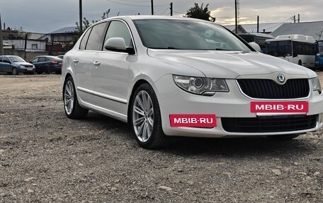 Skoda Superb III рестайлинг, 2012 год, 1 350 000 рублей, 2 фотография