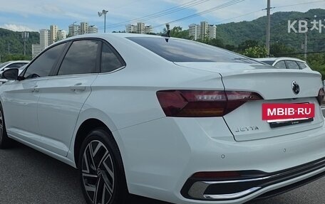 Volkswagen Jetta VII, 2022 год, 1 590 000 рублей, 7 фотография