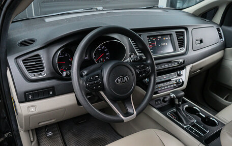 KIA Carnival III, 2020 год, 3 250 000 рублей, 13 фотография