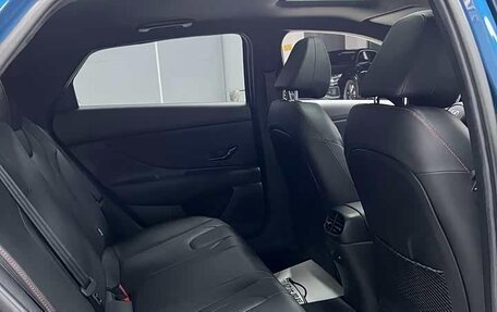 Hyundai Elantra, 2023 год, 1 560 000 рублей, 12 фотография