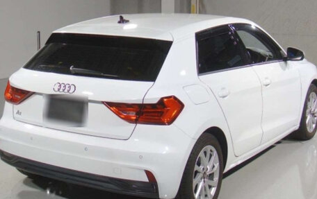 Audi A1, 2024 год, 1 750 000 рублей, 2 фотография