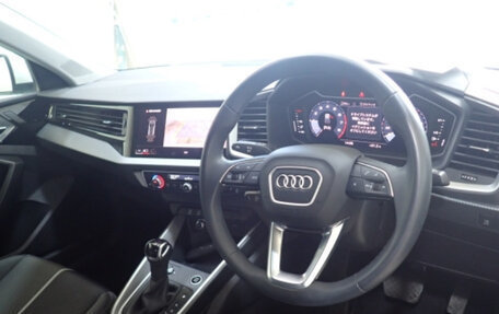 Audi A1, 2024 год, 1 750 000 рублей, 3 фотография