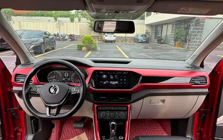 Volkswagen T-Cross I, 2022 год, 1 410 555 рублей, 10 фотография
