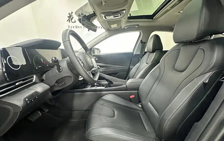 Hyundai Elantra, 2023 год, 1 120 888 рублей, 10 фотография