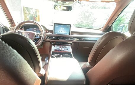 Lincoln Aviator II, 2020 год, 5 400 000 рублей, 8 фотография