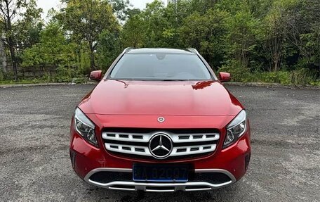 Mercedes-Benz GLA, 2019 год, 1 890 000 рублей, 2 фотография
