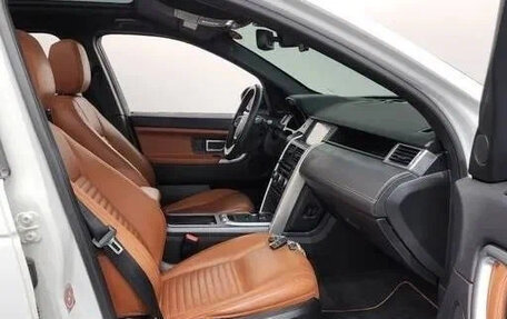 Land Rover Discovery Sport I рестайлинг, 2018 год, 1 990 222 рублей, 7 фотография