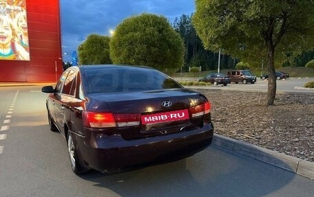Hyundai Sonata VI, 2005 год, 400 000 рублей, 2 фотография