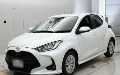 Toyota Yaris, 2024 год, 1 100 000 рублей, 1 фотография