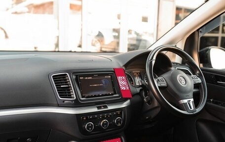 Volkswagen Sharan II, 2012 год, 1 380 000 рублей, 10 фотография