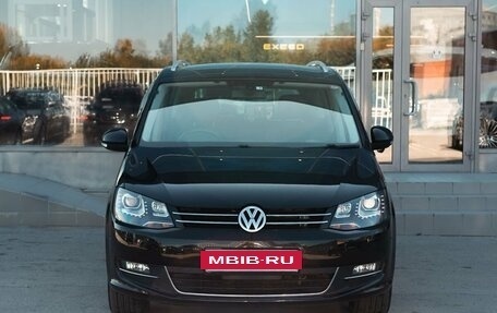 Volkswagen Sharan II, 2012 год, 1 380 000 рублей, 2 фотография