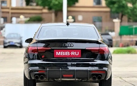 Audi A4, 2022 год, 2 191 010 рублей, 6 фотография