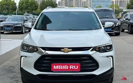 Chevrolet Trax, 2022 год, 1 142 000 рублей, 2 фотография
