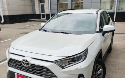 Toyota RAV4, 2021 год, 3 900 000 рублей, 1 фотография