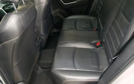 Toyota RAV4, 2021 год, 3 900 000 рублей, 7 фотография