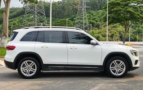 Mercedes-Benz GLB, 2023 год, 2 390 000 рублей, 5 фотография