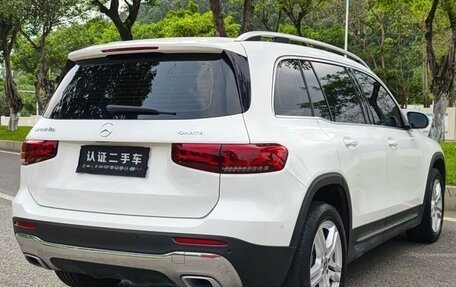 Mercedes-Benz GLB, 2023 год, 2 390 000 рублей, 4 фотография