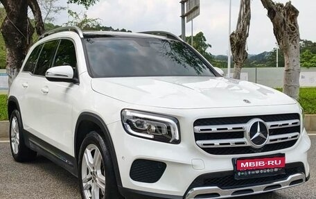 Mercedes-Benz GLB, 2023 год, 2 390 000 рублей, 2 фотография