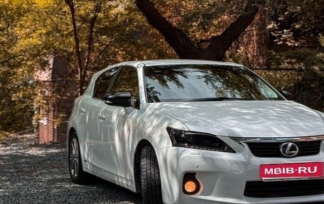 Lexus CT I рестайлинг, 2012 год, 1 300 000 рублей, 1 фотография