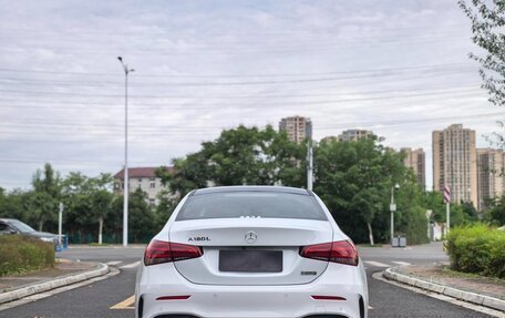 Mercedes-Benz A-Класс, 2022 год, 1 881 000 рублей, 5 фотография
