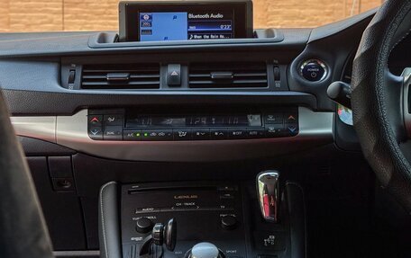 Lexus CT I рестайлинг, 2012 год, 1 300 000 рублей, 12 фотография
