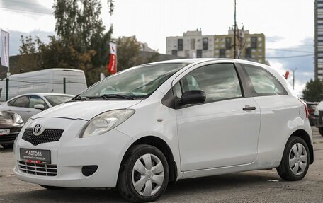 Toyota Yaris III рестайлинг, 2008 год, 409 000 рублей, 2 фотография